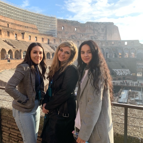 Meet your Posher, Mariana - Picture 6 of 6